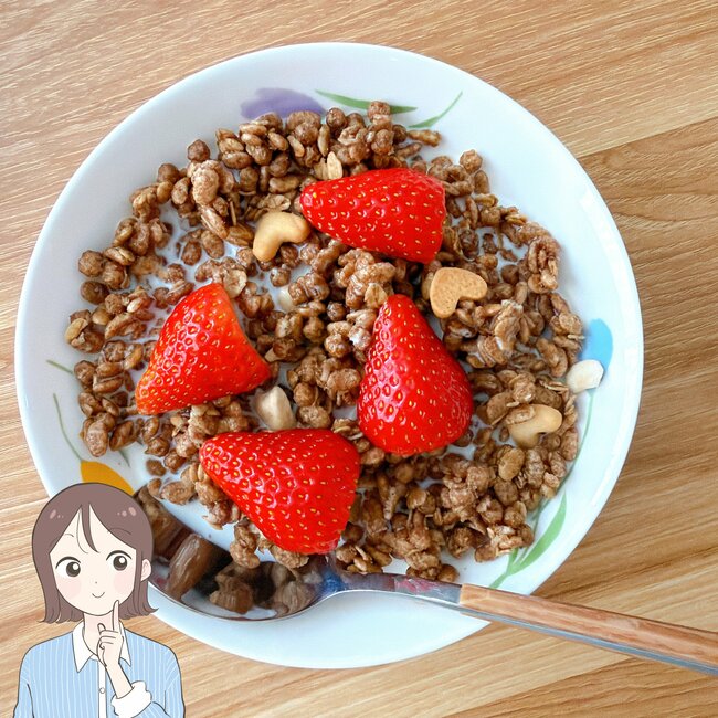 思わずまとめ買いした…！セリアの「昭和レトロな食器」チューリップ柄が可愛すぎる！