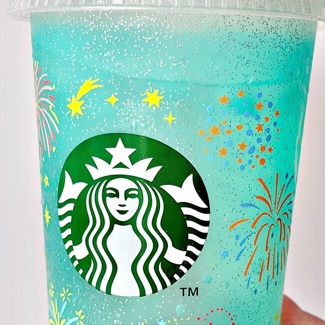 「あさイチでゲット」「買えてハッピー」スターバックスの“幻想的なカップ”可愛すぎて全色ほしくなる！「夏らしくていい」「めっちゃ可愛い」《購入レビュー》