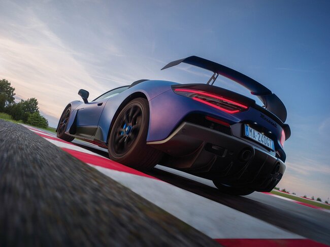 マセラティ・GT2ストラダーレリアビュー