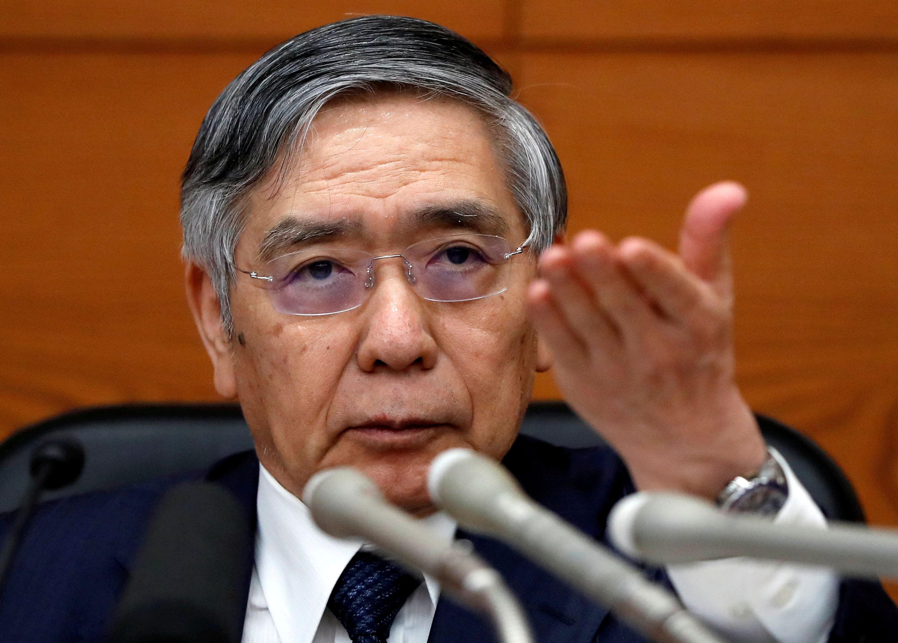 日本経済は正念場、米FRB発「ハト派ドミノ」で深まる日銀の苦悩