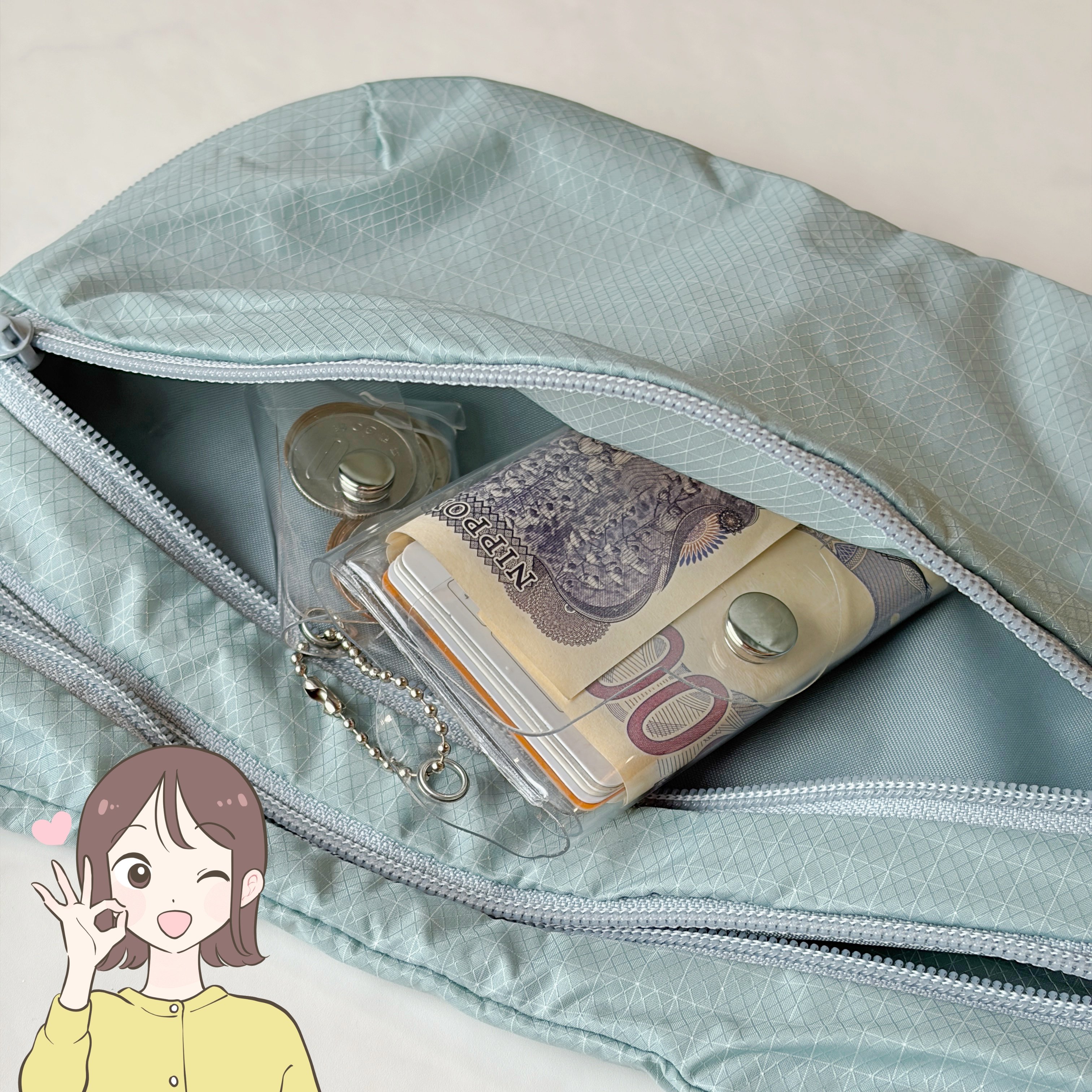 普通の財布に戻れないかも…！ダイソーの「お札が折れないミニ財布」カードと小銭も収納できて天才！