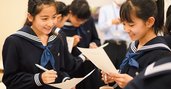 人が人を育てる体制を通して信頼感を育み、豊かな人間力の土台をつくる