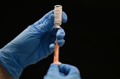 英アストラゼネカのコロナワクチン、EUが緊急使用を承認