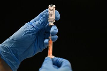 英アストラゼネカのコロナワクチン、EUが緊急使用を承認