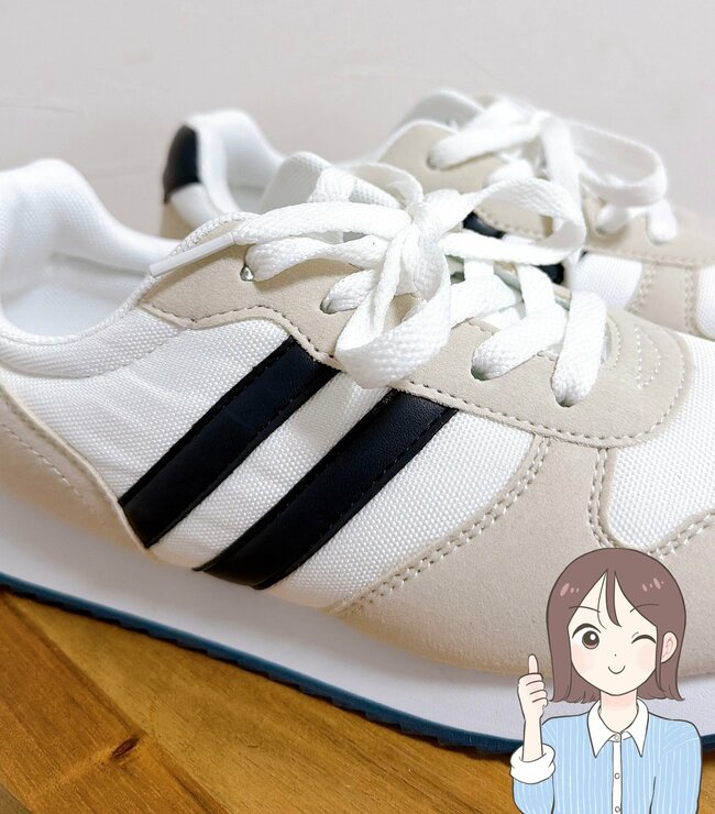 「3足目です」「もう何度もリピート購入」ハニーズの“めちゃ軽スニーカー”見た目も歩きやすさも最高だった…！「長距離歩いても疲れにくい」《購入レビュー》