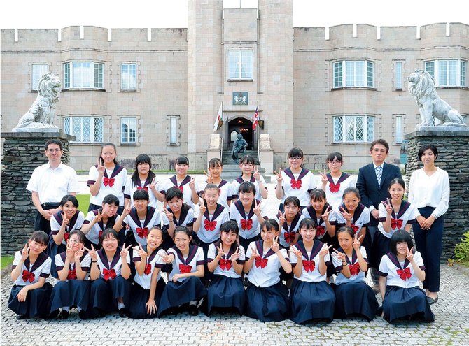 女性らしさを磨くのが女子教育ではない発信力を備えた女性を育成する 広告企画 ダイヤモンド オンライン