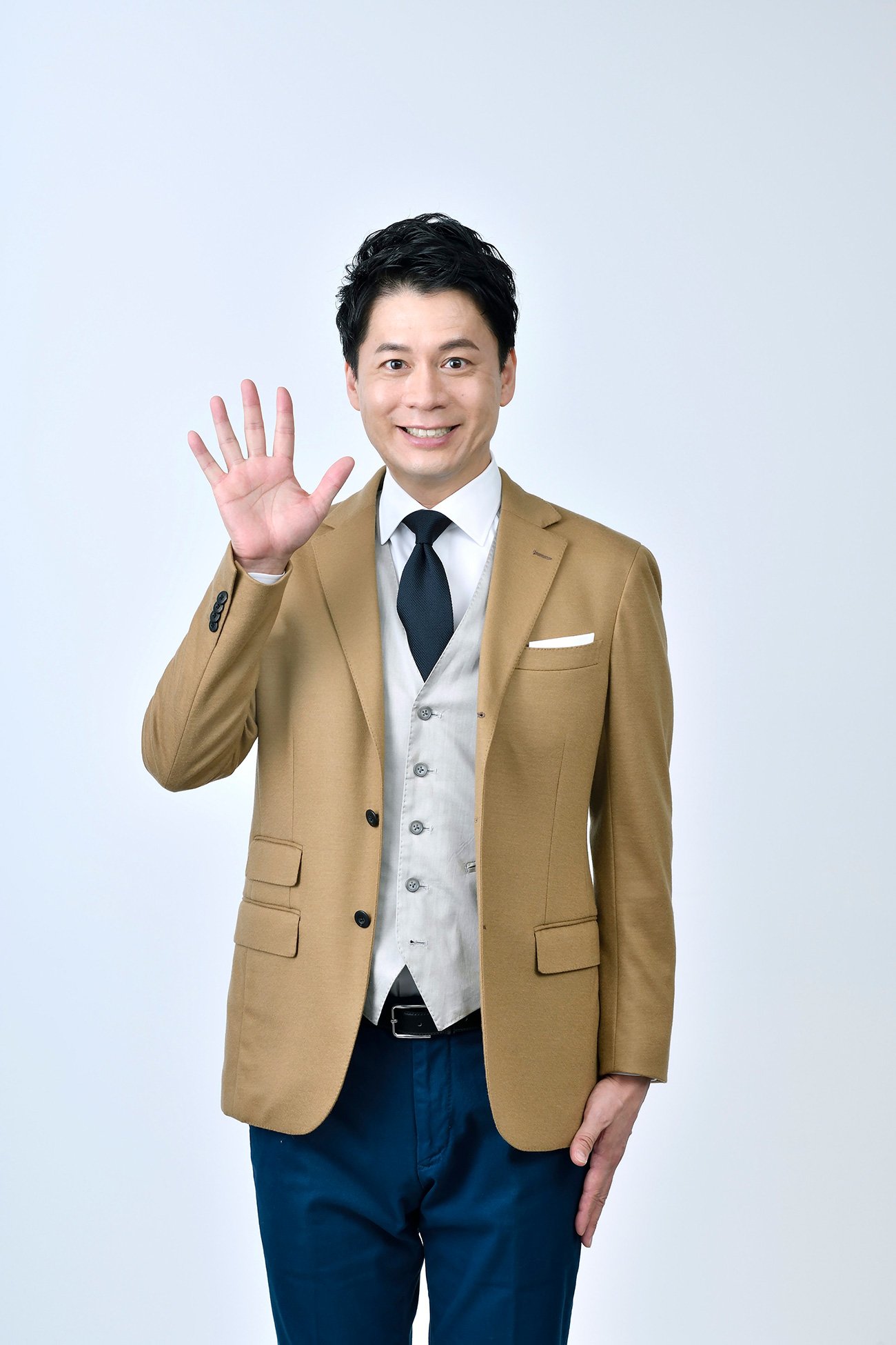 【日本テレビ「しゃべくり007」出演で話題!】アナウンサー就活で苦労した石井亮次アナがたどりついた面接で印象に残る「自己紹介」とは?