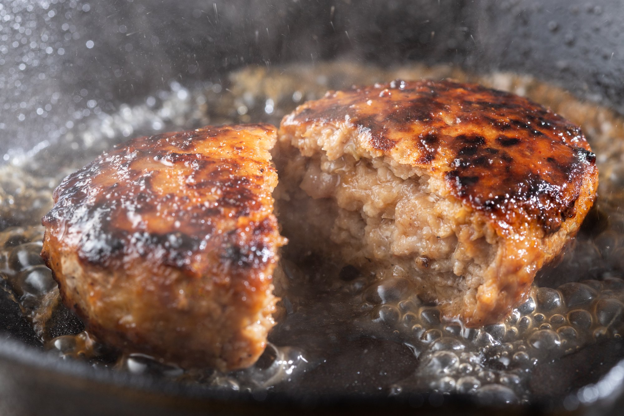 ごはん、焼きそば、ハンバーグ…がっつり食べても太りにくい「魔法のレシピ」