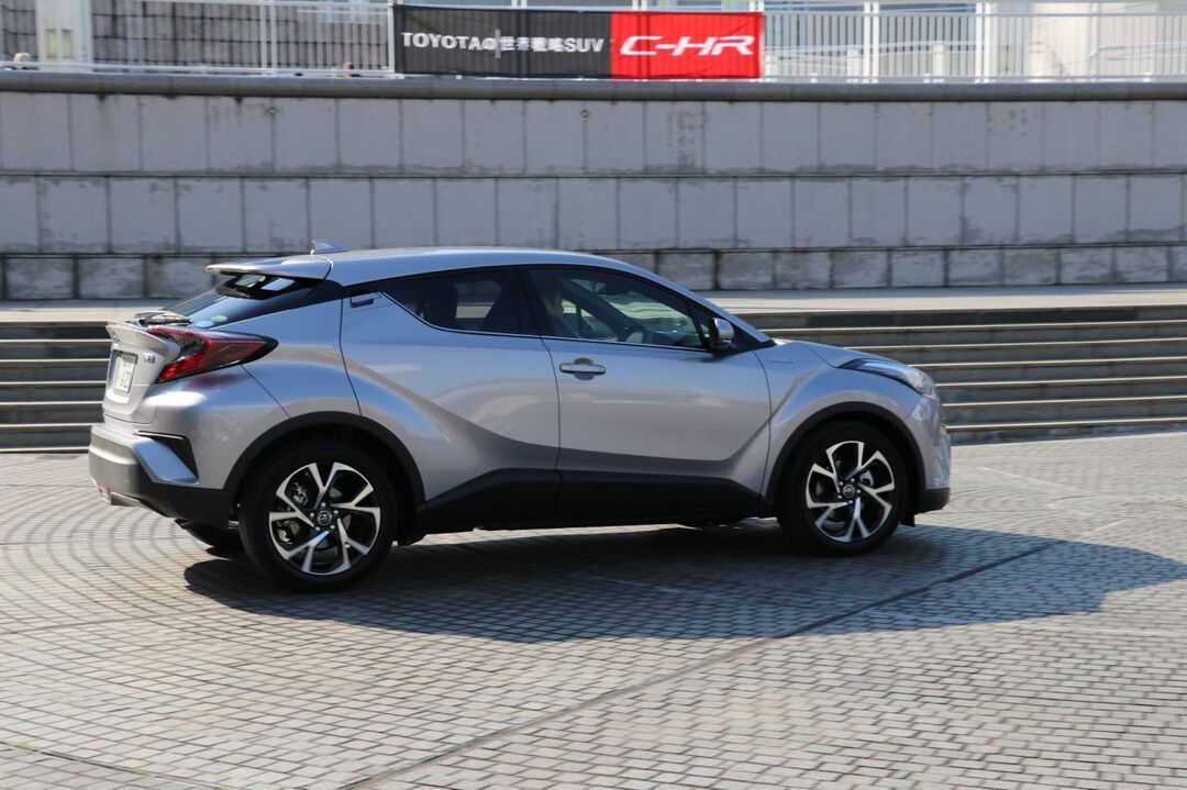 トヨタ自動車がクルマづくりの新戦略開始<br />コンパクトSUVのC-HRという大成果
