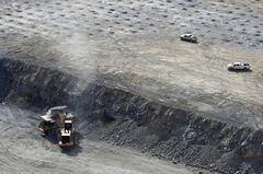 中国のレアアース支配いつまで　苦戦する欧米