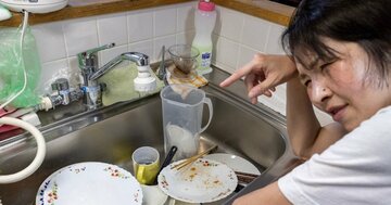 「食器の洗い方が雑…。後で洗いなおそう」と我慢している人が気づかない「NG行動」とは？