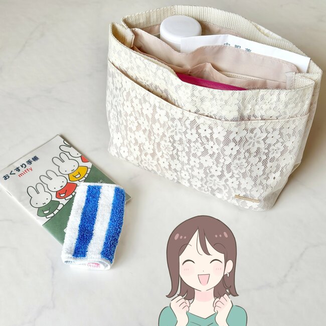 おくすり手帳や処方薬がまるっと入る！アフタヌーンティーの“ポケットたくさん収納”が理想的すぎる！「整理しやすい」「イライラが解消」
