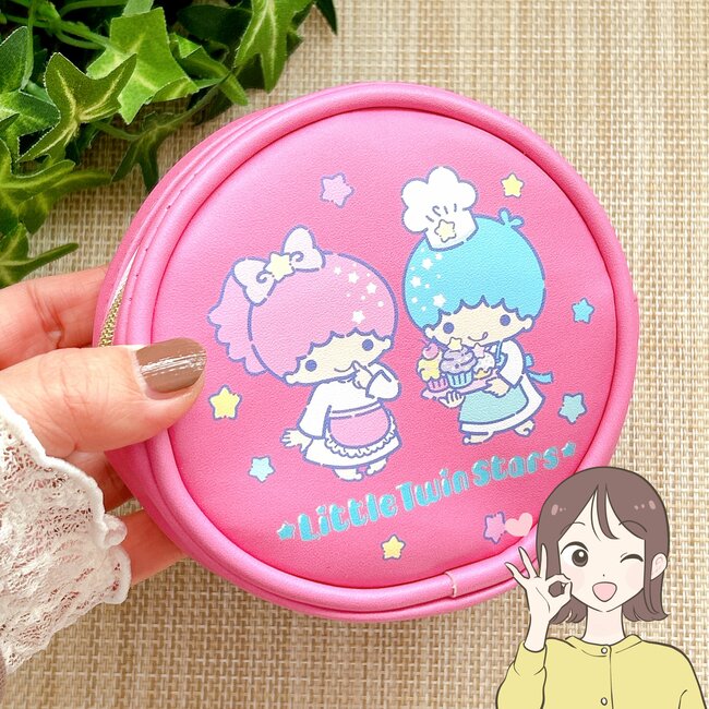 「世代だったので欲しい」「嬉しいです」しまむら×キキララの“レトロポーチ”が可愛すぎる！まんまるの形のポーチで、小物やコスメ、お金などを入れるのに便利なんです！