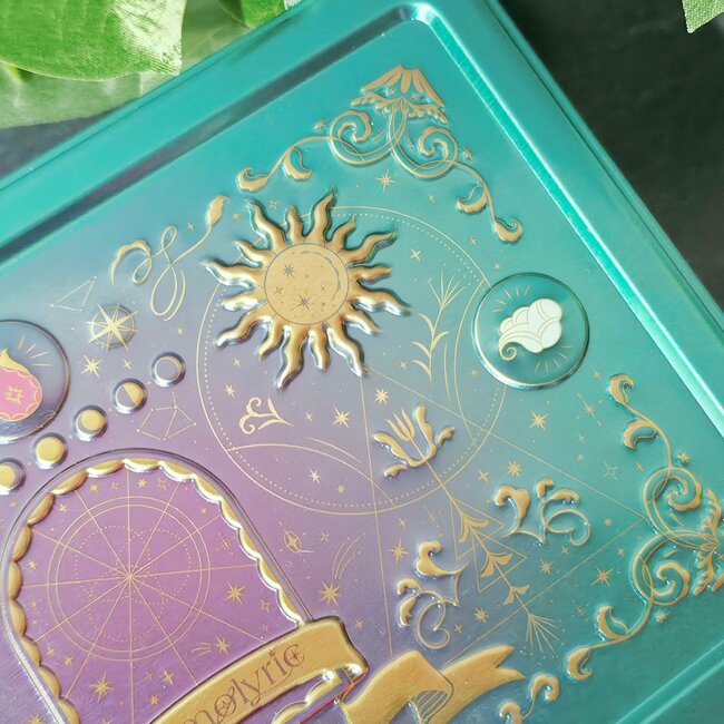 「まてまて！！かわいすぎる」「自分用にほしい」コージーコーナーで見つけた“バレンタイン限定のお菓子缶”ときめきをギュッと詰め込んだような可愛さなの！