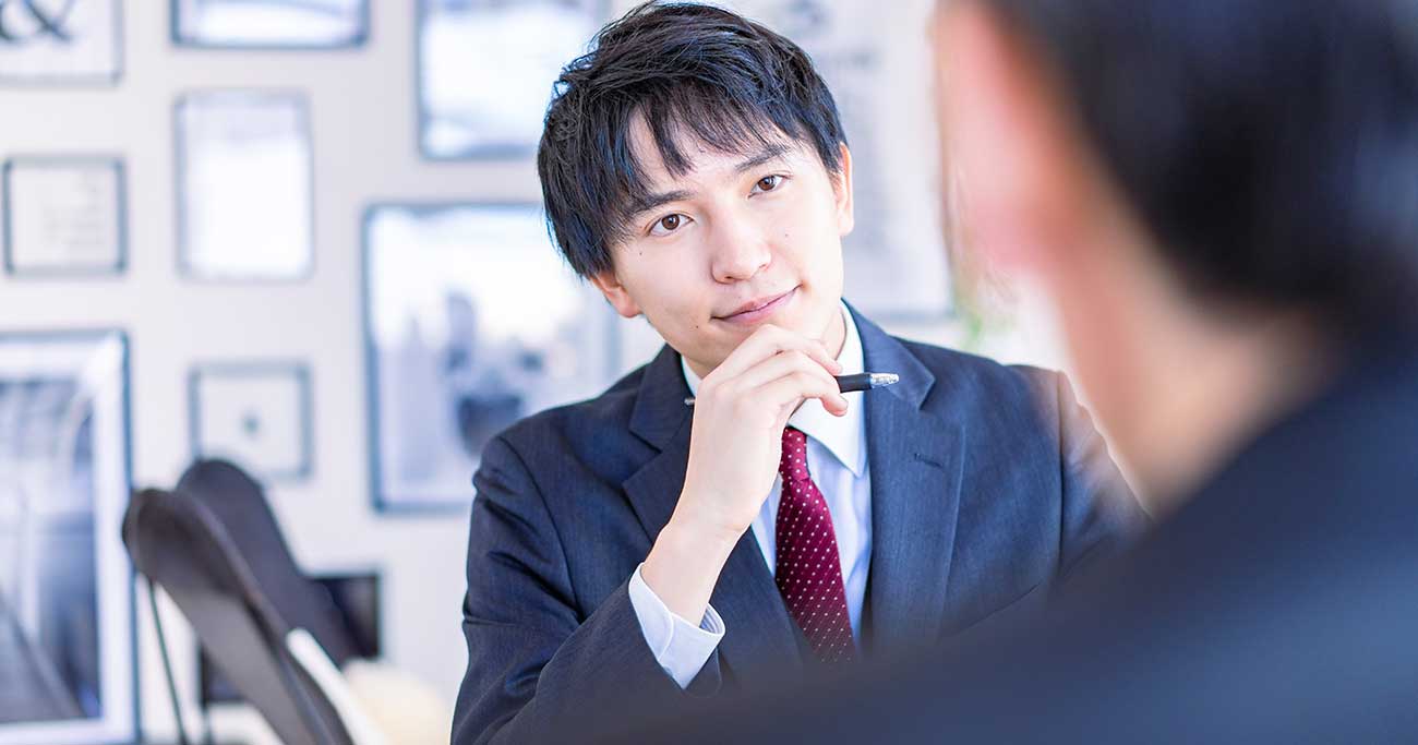 部下が心を開いてくれない…ダメな上司から脱却する手法・ベスト1 - 伝え方ひとつで部下が動き出す 上司の「コミュ力」大全