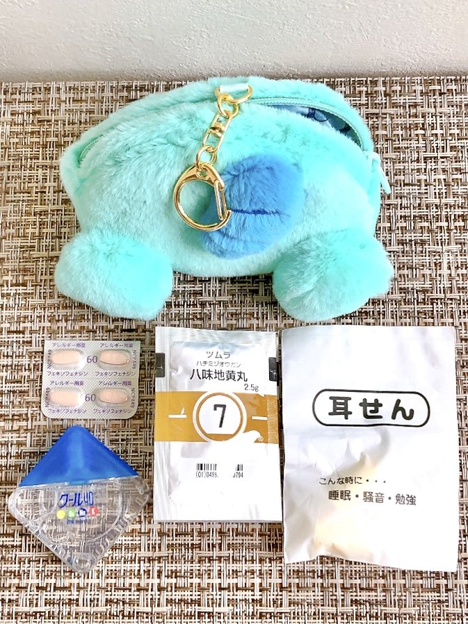 まさかのデザインに3度見した…！しまむら×サンリオの“おしりポーチ”インパクト抜群でかわいすぎる！