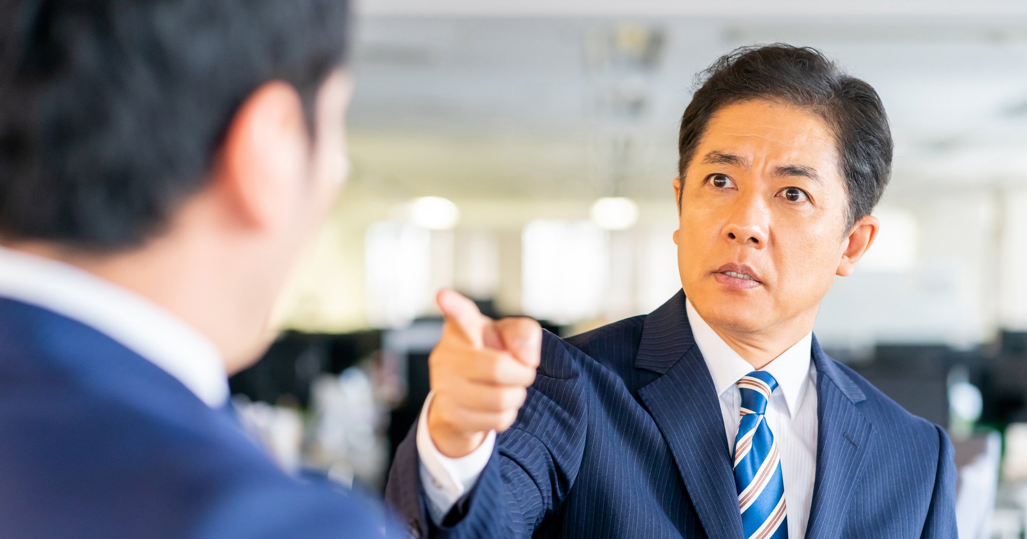 内閣府の元官僚が指南する「最も注意を払うべき上司」との付き合い方で間違ってはいけないこと