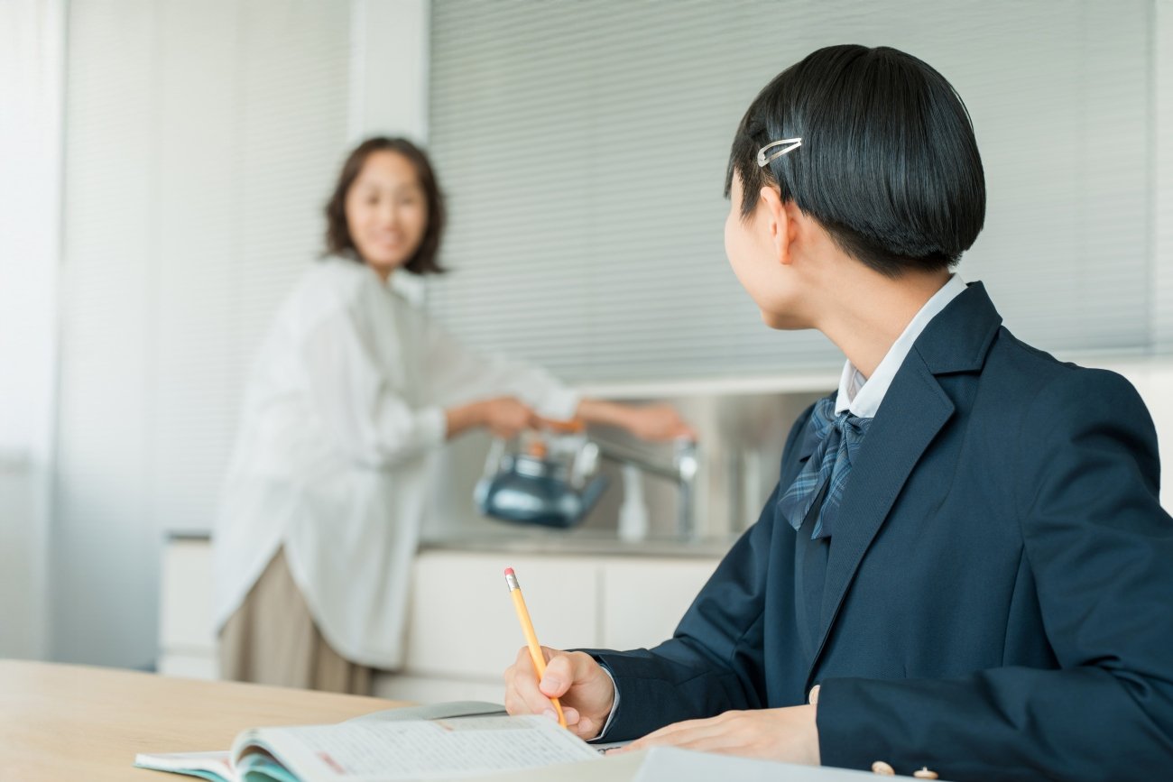 「それ取って」は危険サイン…子どもの言語化力を下げる親子の会話　ワースト1