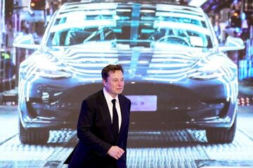 マスク氏とツイッター、法廷で批判の応酬