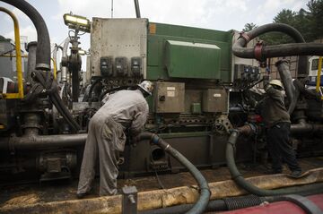 米国産ガスが世界で争奪戦、需要満たせるか前途多難