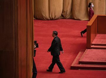 習氏のロシア訪問、関係強化も予測不能