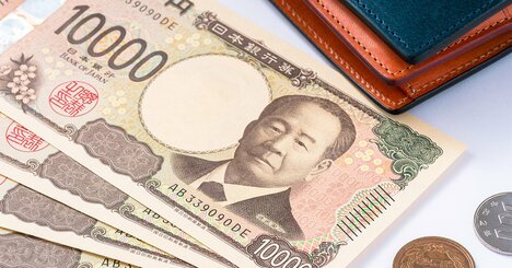 年収が低い会社ランキング2025【トップ5】5年連続の1位は？