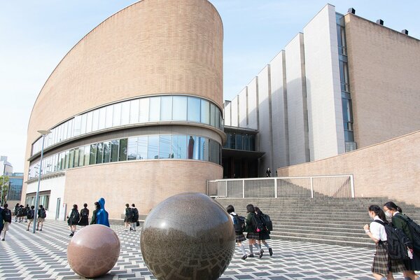女子一貫高「洗足学園」、“他流試合”での挑戦が生徒を伸ばす