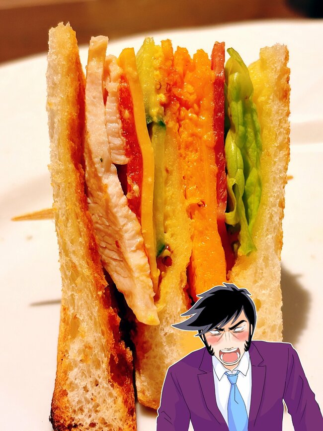 「デカくて毎回ビビる」星乃珈琲の“ボリューム満点サンド”分厚すぎてビックリした！「凄いボリュームだ」「デカくね？コメダ意識してたり…？」