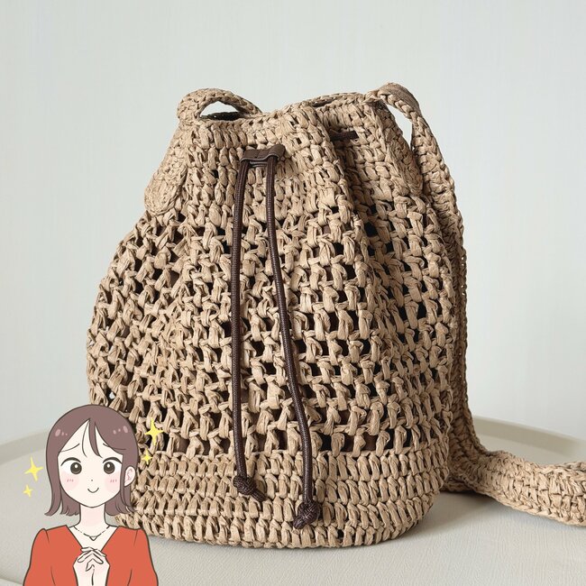 可愛すぎて毎日使っちゃう！ユニクロの「ざっくり編みバッグ」見た目以上の収納力で大助かり！《使用レビュー》