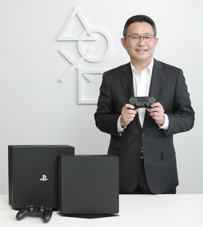 伊藤雅康氏