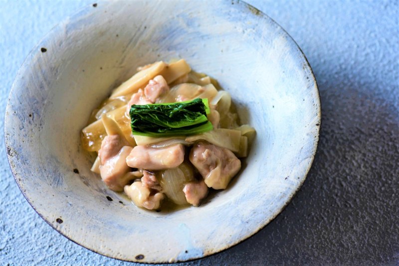 【カンタンなのに料亭風！ レンチンレシピ】しょうがの風味で体ポカポカ！鶏もも肉のしょうが煮