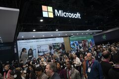 マイクロソフト、10-12月期は減益　世界経済巡る懸念が重し
