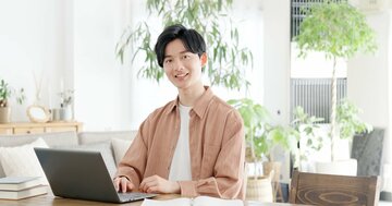 人生を変える時、二流は会社を辞めて挑戦する。では一流は？