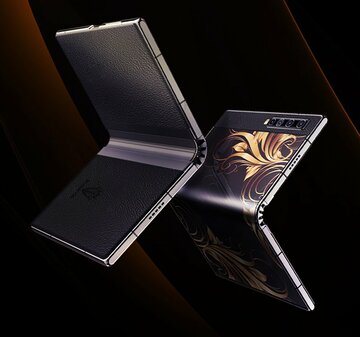 新たな折りたたみスマホが中国から登場、32万円の本革張り高級モデル