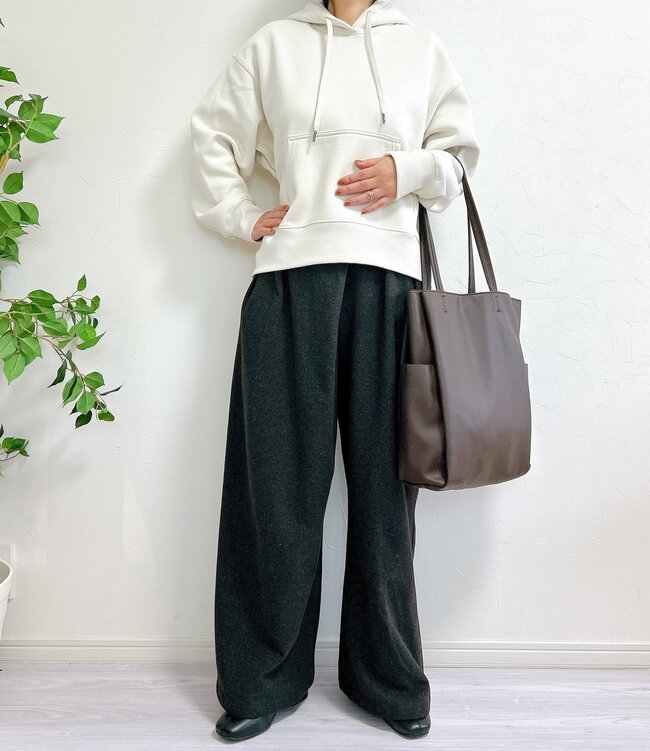 すぽんと着るだけで可愛い！GUの“ぽかぽかパーカー”脚長効果がバツグンなんです！「可愛いと褒められました！」「スタイルが良く見えます」