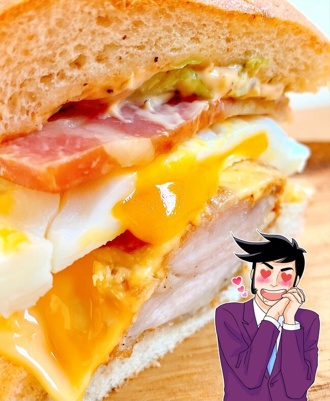 お肉デカすぎんだろ…!ケンタッキーの“よくばり全部のせバーガー”ボリューム満点で大満足!「次元が違うレベルで美味い」「ファストフードってのはこうよ」《実食レビュー》