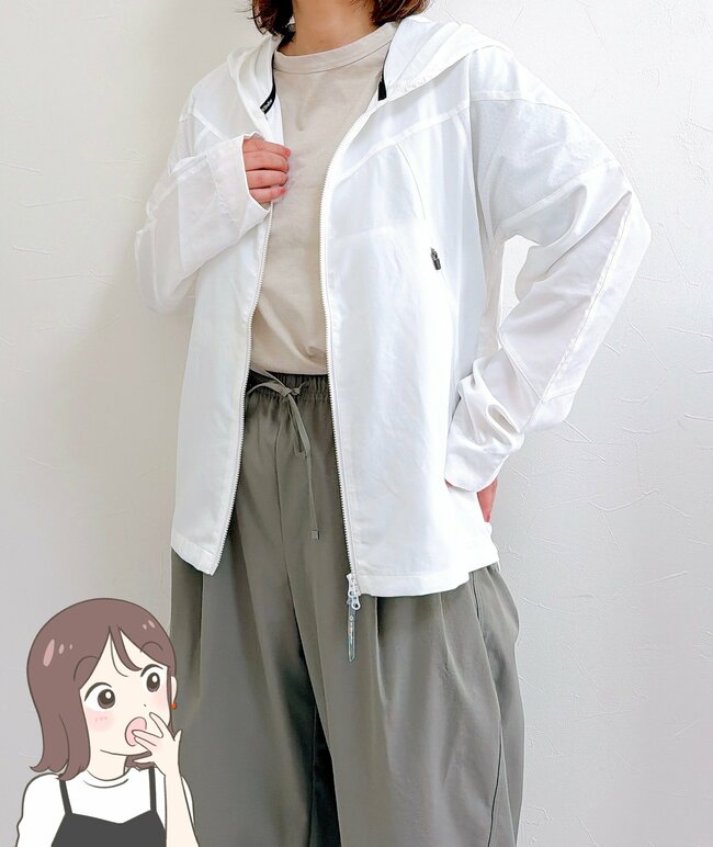 「着てた方が涼しい」「上半身だけ木陰にいるよう」ワークマンの“暑さ対策パーカー”涼しくなる工夫がいっぱいで感動！「驚くほど軽い」