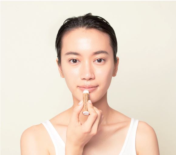 メイク直しが面倒な人必見！落ちないリップの意外なポイント