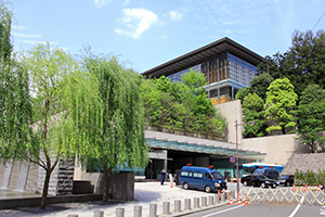 消費増税の先送りは自滅への道!<br />アベノミクスが進むべき所得税改革
