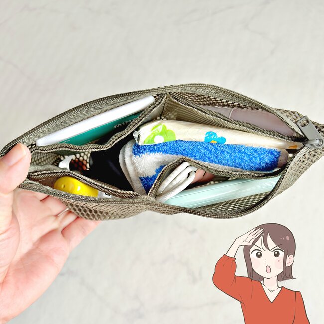 レシートやクーポンが整理しやすい…！無印良品の“お財布がわりになるポーチ”通帳も入って天才すぎる！「鍵や定期入れなどの小物がすっきり」「カードも縦にキチッと入る」《購入レビュー》