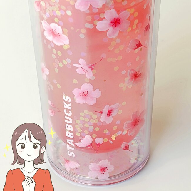 「可愛すぎる〜！」「やっぱ買っちゃう」スタバの“きらきら輝くボトル”桜の花だらけでテンション上がる！「めっちゃ可愛いくてお気に入り」
