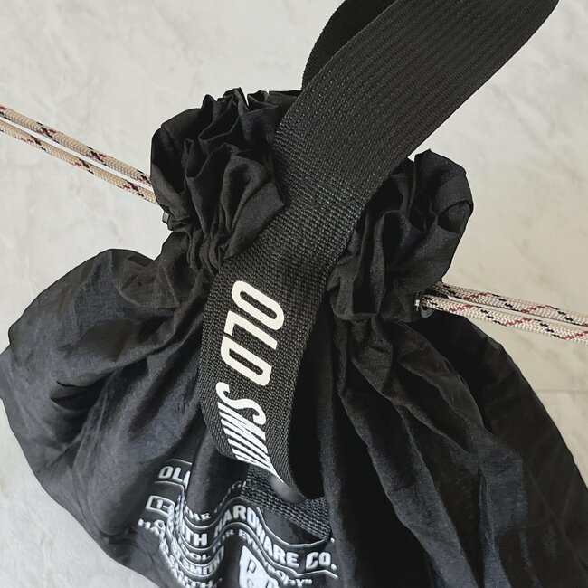 「サイズ感、見た目、全て好み」ニコアンドの“おしゃれエコバッグ”巾着のシルエットが可愛すぎる！「3つ買いしちゃいました」「意外とたくさん入るので便利」