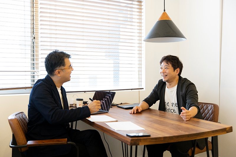 職場に共通言語がある会社、みんなの言葉が通じない会社、その違いとは？