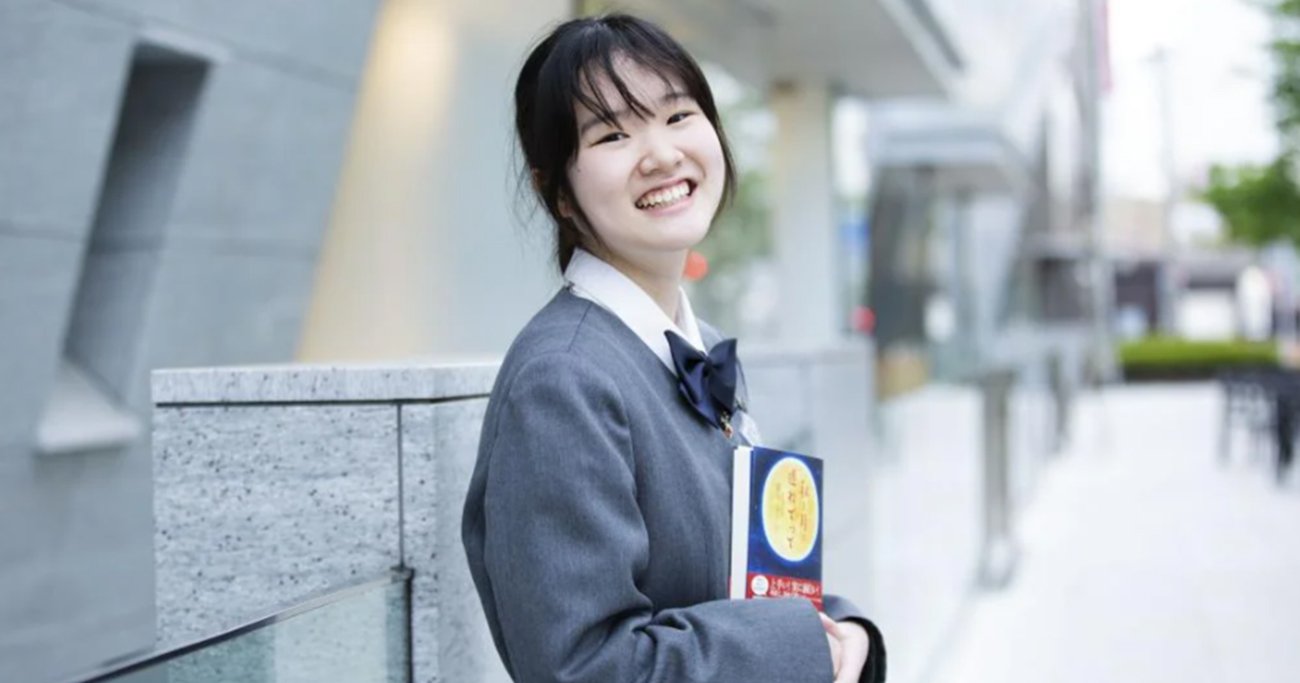 現役女子高生小説家が描く「中学受験に失敗した子」、鈴木るりかインタビュー
