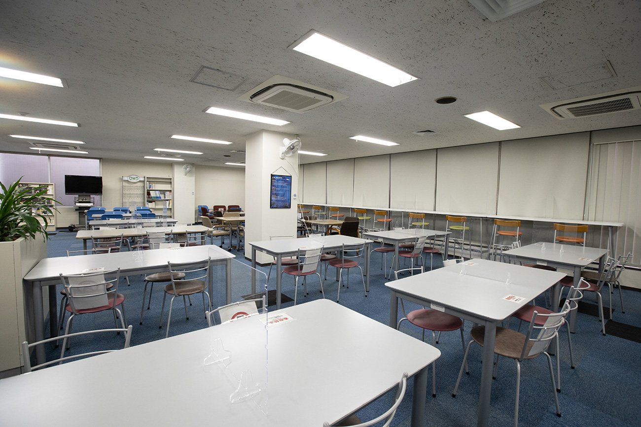 打ち合わせ199回、トライアル3年3カ月。老舗専門商社・稲畑産業の新本社が「社員に愛されるオフィス」になった理由