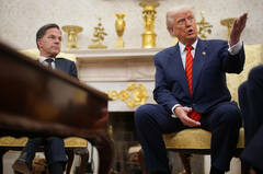 トランプ氏のウクライナ和平戦略に試練、プーチン氏が難色