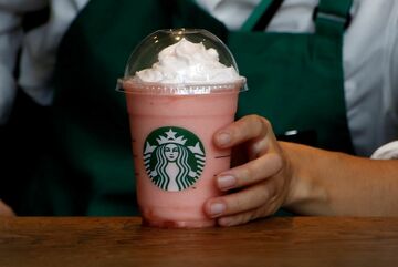 スタバの株主悩ませる新型ウイルス