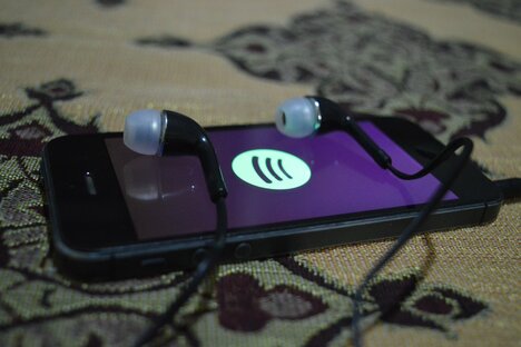 外食は節約も、SpotifyやNetflixの解約には消極的──インフレで見えた米消費者の価値観