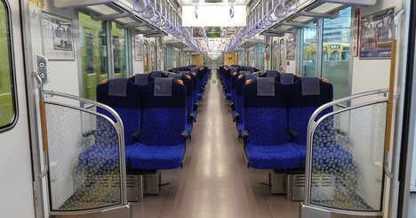 首都圏私鉄で増える「デュアルシート」最新事情、写真と動画で解説
