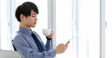 「つい残業してしまう人」がお昼休みにやってしまうこと